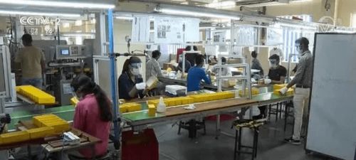 疫情下的殘酷撤單潮 服裝業斷崖式下滑，生化產業意外受傷